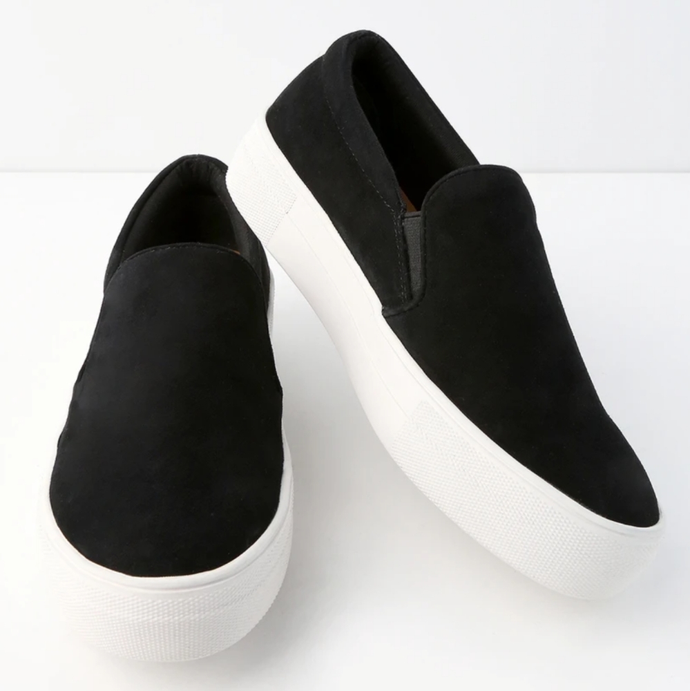 NWT Steve Madden Gills Sneakers Black Suede